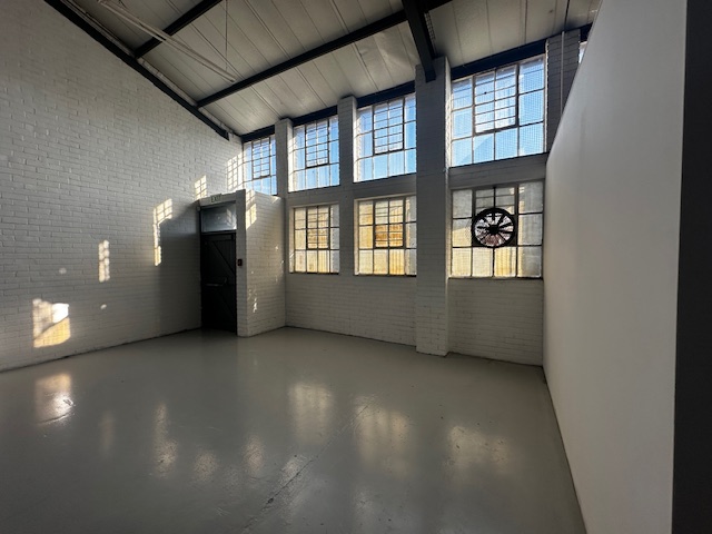 To Let Commercial Property for Rent in Maitland Western Cape